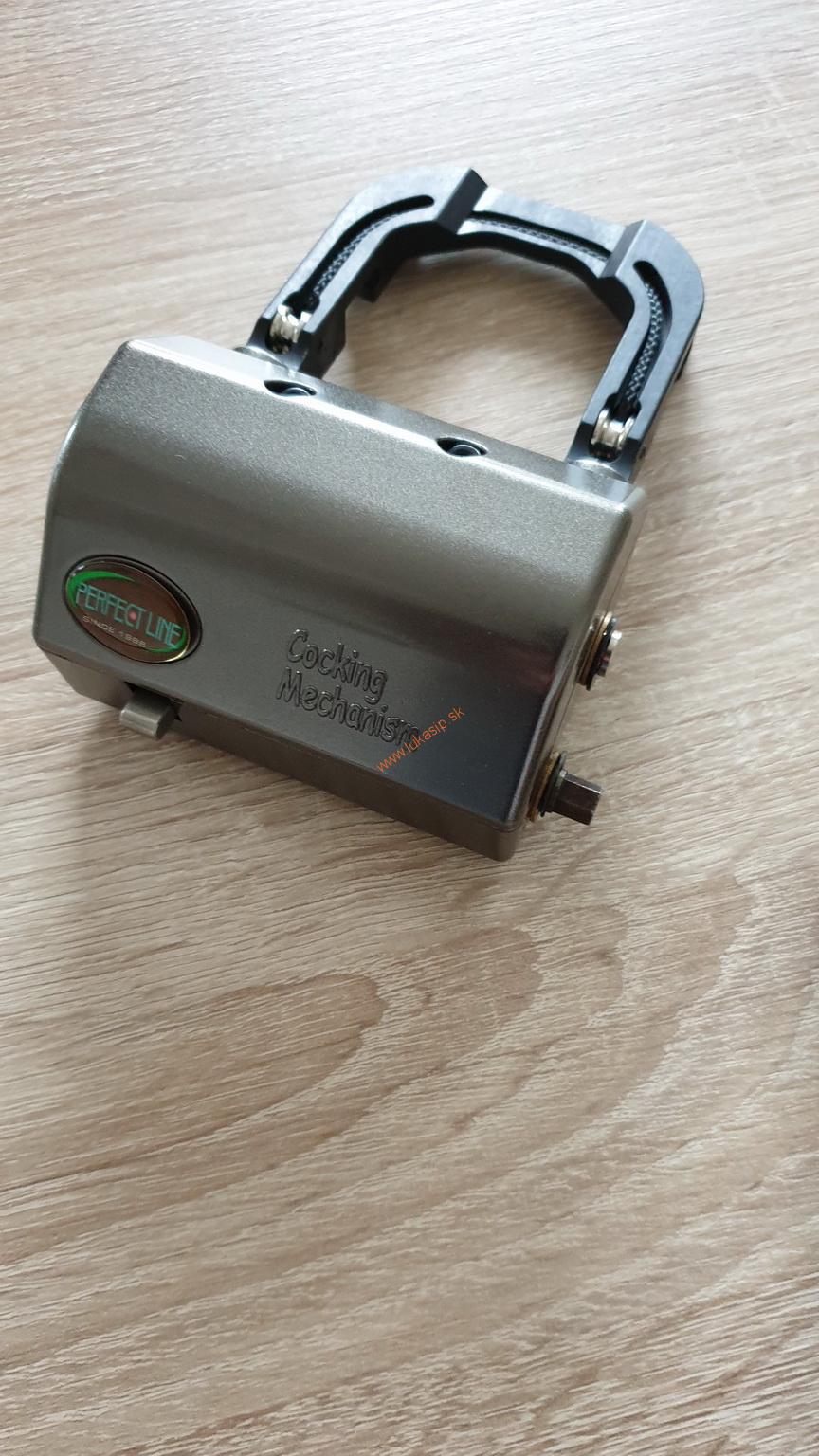 Navijak na kuše s račňou EK-Poelang (crank cocking device)